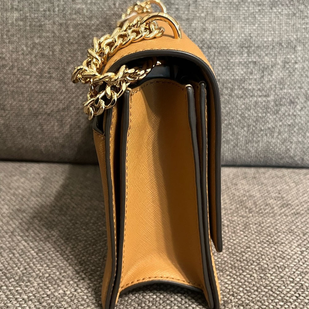 Tory Burch Emerson Flap Shoulder Bag - Picture 3 of 16
